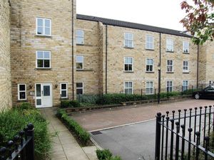 Entrance - click for photo gallery